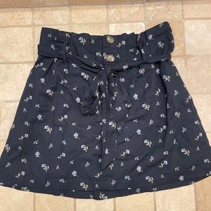 AEO Floral Paperbag Flowy Mini Skirt Size Medium